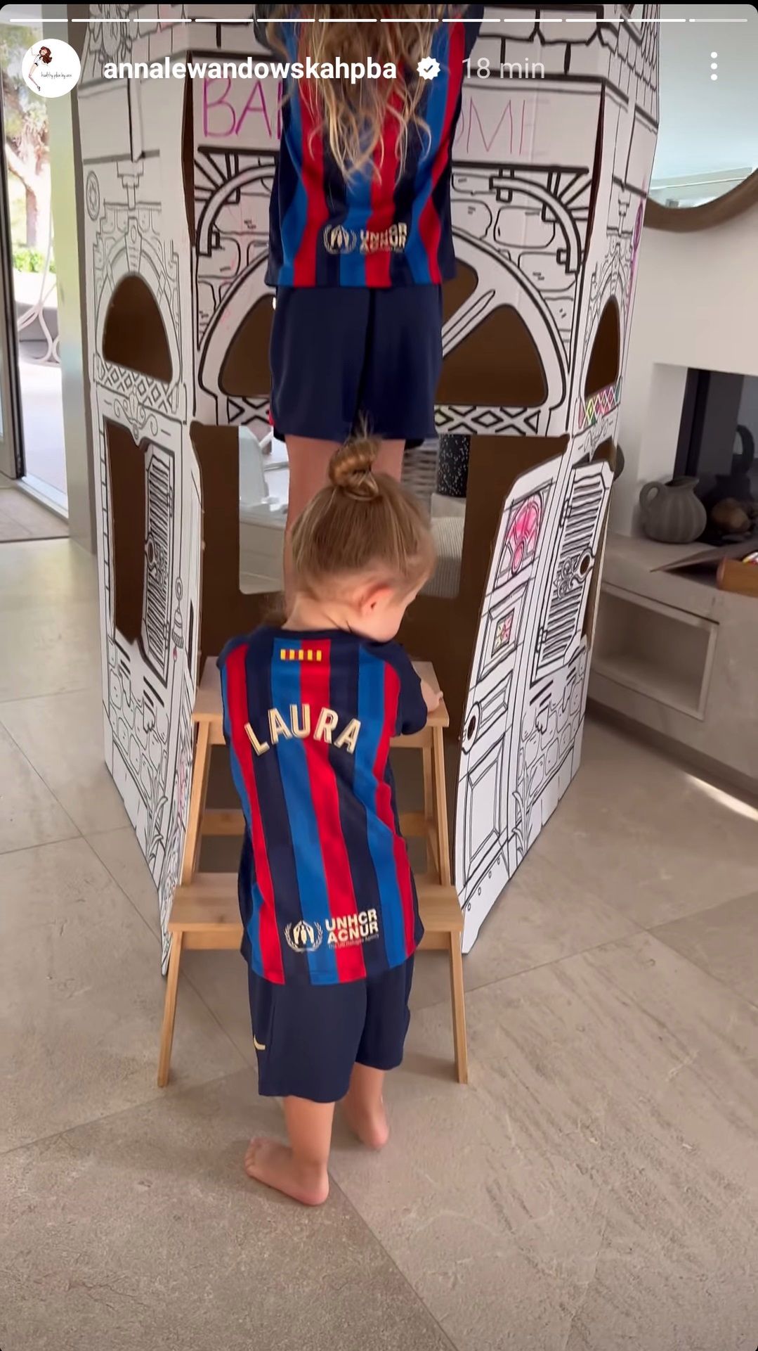 Klaura i Laura w koszulkach FC Barcelony