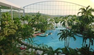 Gigantyczny park wodny pod Warszawą rośnie w błyskawicznym tempie. Mamy wideo