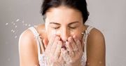 Sprytny sposób na nawilżenie twarzy