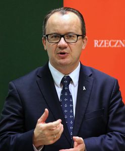 Rzecznik praw obywatelskich interweniuje na uczelni o. Rydzyka. Poszło o opinię od proboszcza