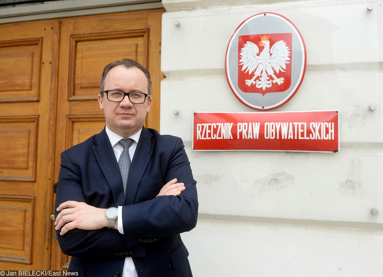 "Paski" Wiadomości TVP nierzetelne i nieobiektywne. Rzecznik pisze do KRRiT 