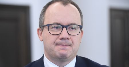 Rzecznik Praw Obywatelskich Adam Bodnar pisze do MEN. Powód? Zachowanie rodziców