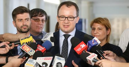 Chcą odwołania Rzecznika. PiS wykorzysta społeczne oburzenie?