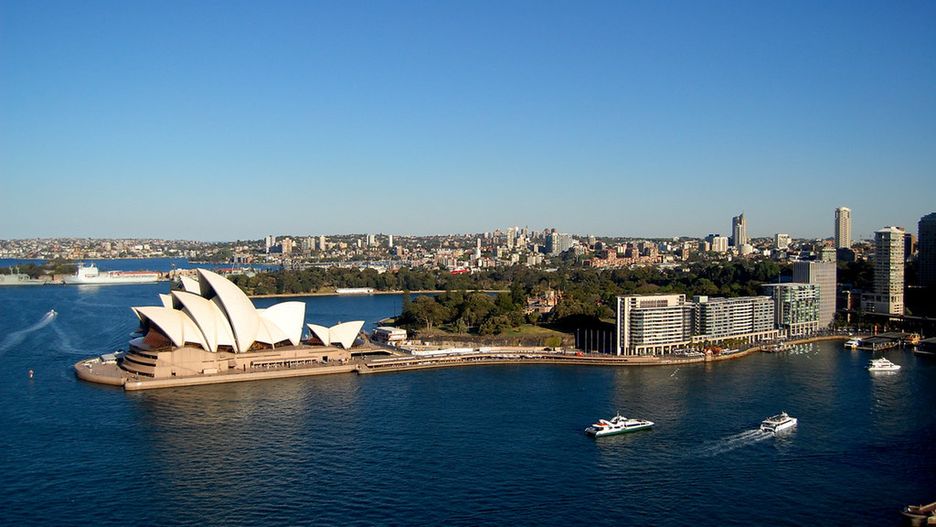Największym miastem stanu jest jego stolica, czyli Sydney
