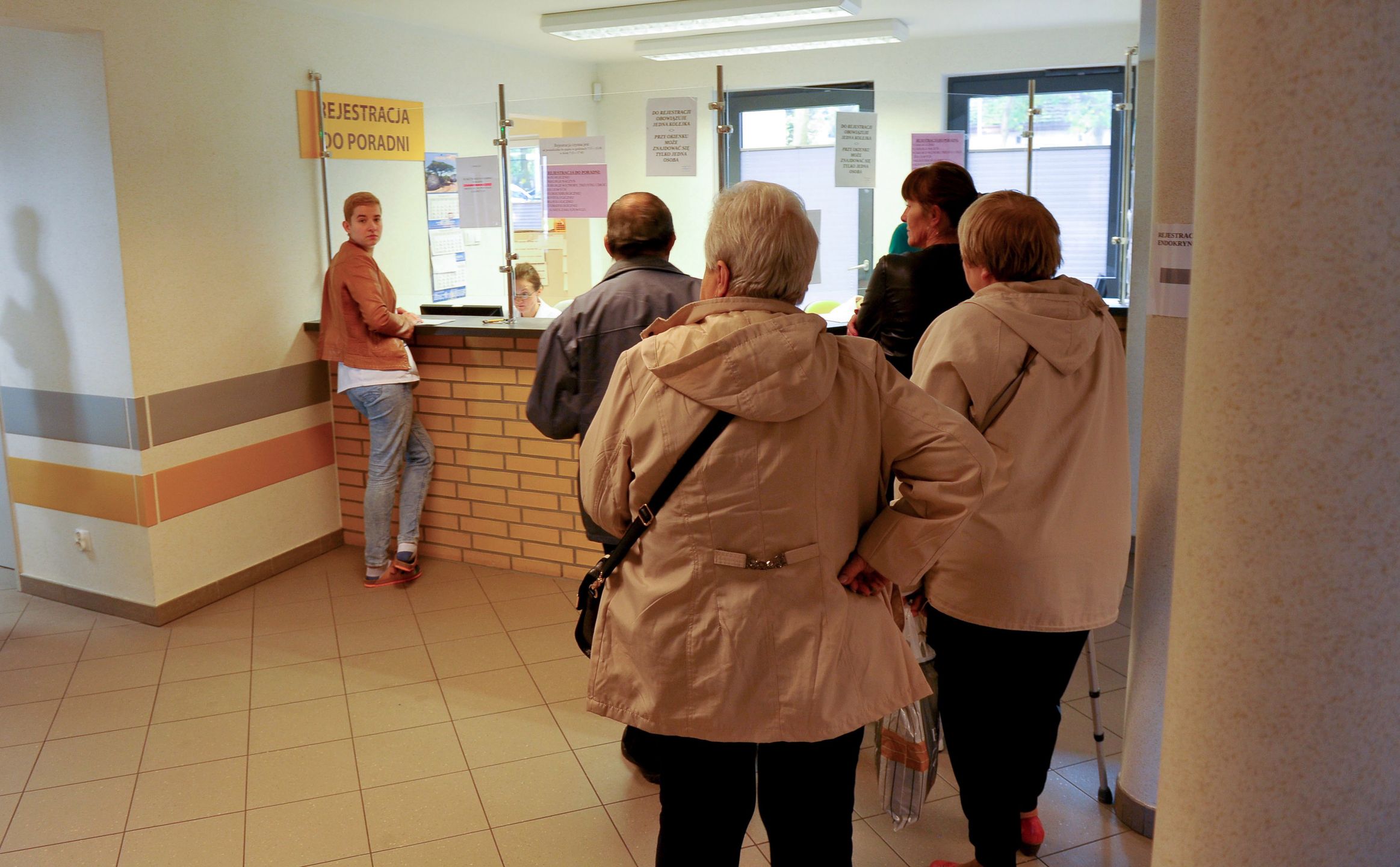Osoby z niepełnosprawnościami mają często problemy z opieką medyczną