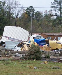 Nagłe uderzenie tornada - dziewięć osób nie żyje