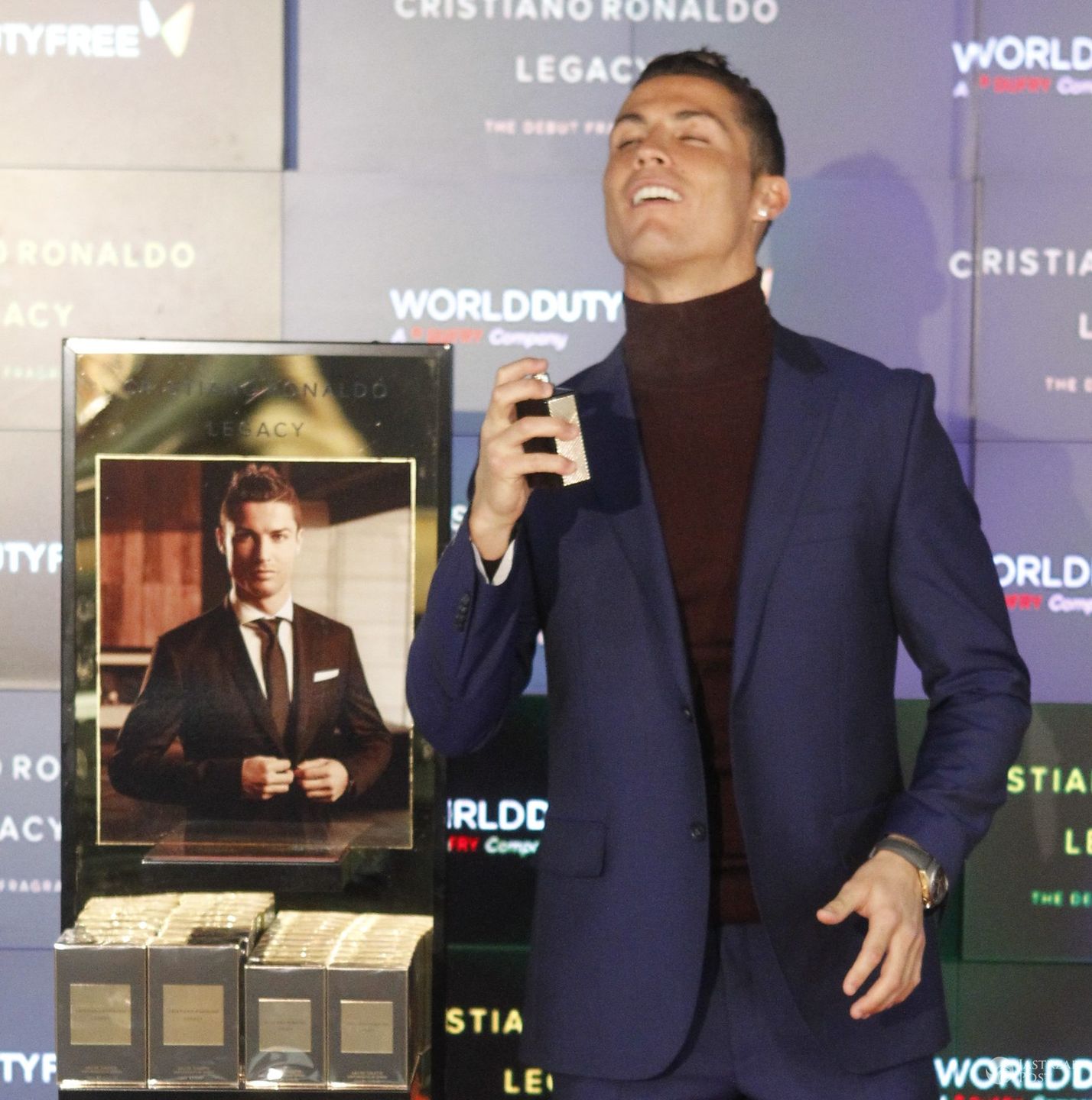 Cristiano Ronaldo promuje swoje pierwsze perfumy "Legacy" (fot. ONS)