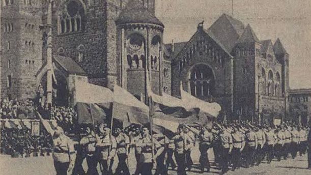 Pochód narodowców pod koniec lat 30.