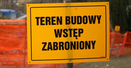 Wstrzymano budowę drogi z Białegostoku. Przez ludzkie szczątki
