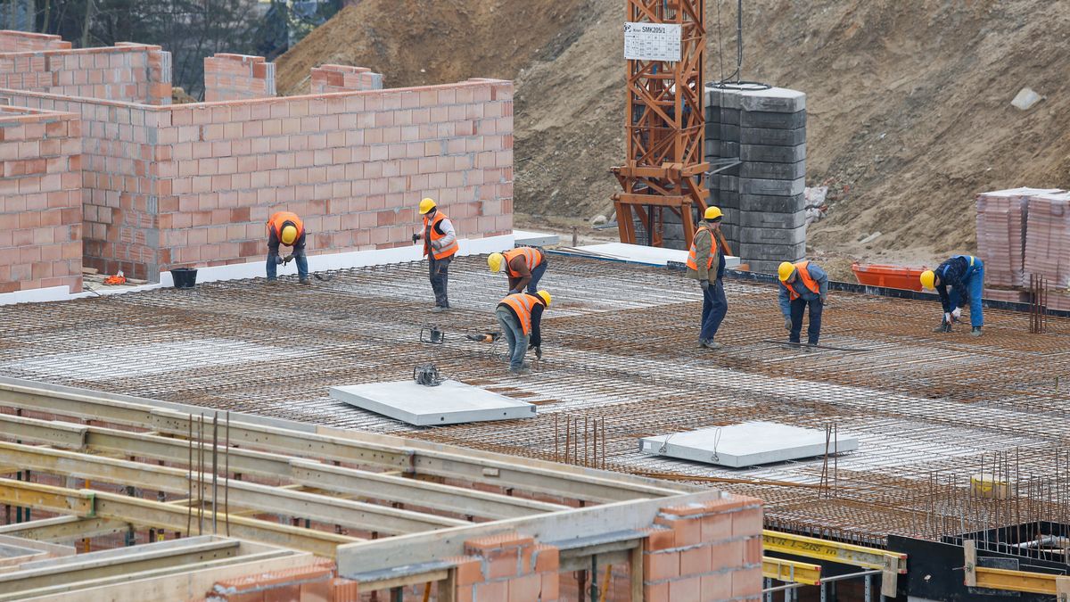 Polska gospodarka wyhamuje mocniej niż się to wcześniej wydawało.