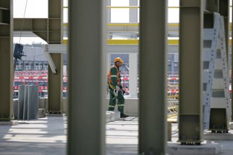 Przelewy od migrantów ratują ukraińską gospodarkę