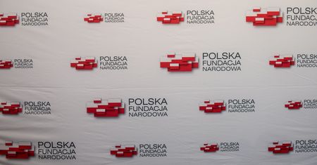 Wybory do Parlamentu Europejskiego 2019. "Polska Fundacja Narodowa wspiera PiS w kampanii?"