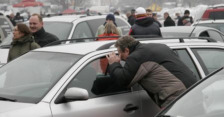 Kompakty za 15 tys. zł