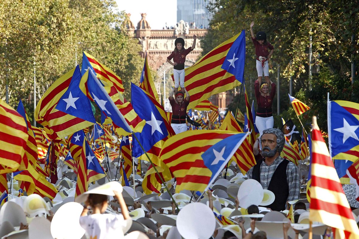 Hiszpańskie władze skonfiskowały materiały służące do referendum. Tak chcą przeszkodzić w katalońskim głosowaniu
