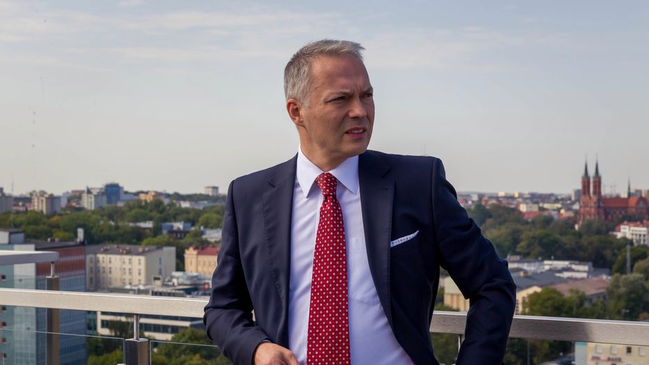 Poseł Jacek Żalek zapewnia, że start jego żony w wyborach to normalna rzecz