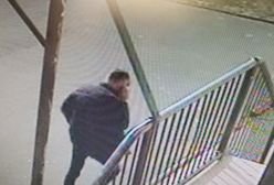 Atak pedofila przed szkołą. "Szarpnął 15-latkę za spódnicę"