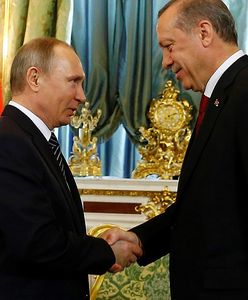 Konflikt Turcji z Zachodem. "Wprost w objęcia Rosji"