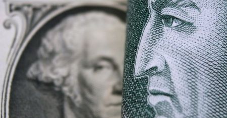 Dolar najtańszy od 3 lat. Kurs wymiany poniżej 3,50 zł