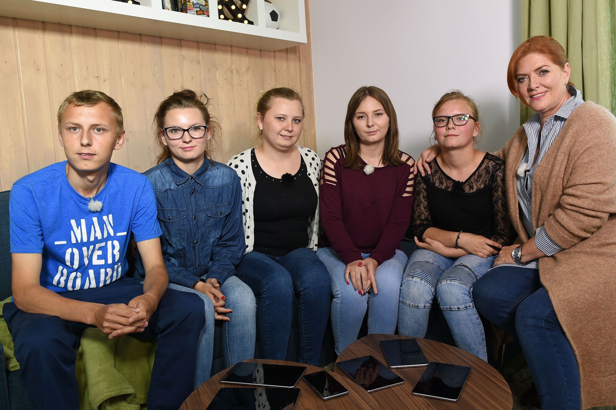 "Nasz nowy dom" - chcieli stworzyć rodzinę zastępczą, ale nie mieli warunków. Niewiarygodna zmiana zaniedbanego domu