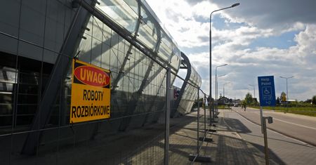 Rozbiórka lotniska w Radomiu dobiega końca. Teraz czas na budowę