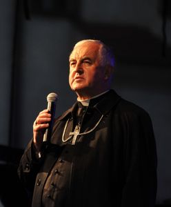 Bp Jan Szkodoń i zarzuty o molestowanie. Jest oświadczenie duchownego