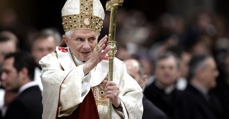 Pedofilia wśród księży. Benedykt XVI zabrał głos. Padły nieoczekiwane słowa