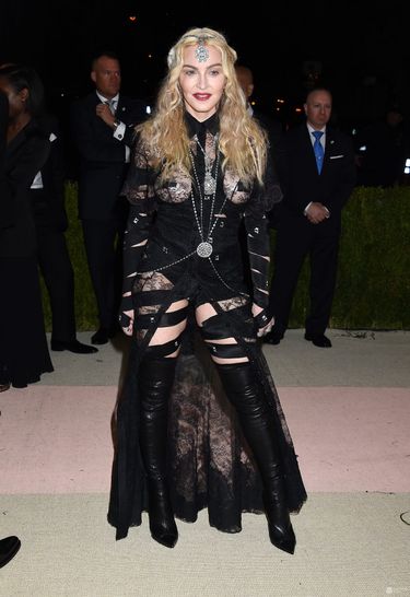 May 2, 2016 New York City, CA
Madonna
MET Gala 2016 
Costume Institute Benefit at The Met Celebrates opening of "Manus x Machina: Fashion in an Age of Technology" Exhibition
held at the Metropolitan Museum of Art
©Arroyo-OConnor/AFF-USA.com
