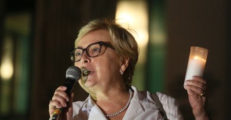 Sędziowie, ani kroku wstecz. Dosłownie. Nawet jak będą Was wynosić