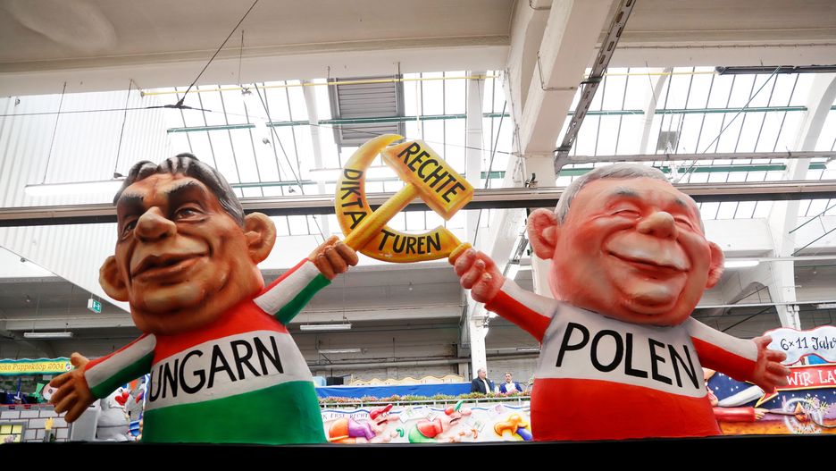 Jarosław Kaczyński i Victor Orban jako "prawicowa dyktatura"