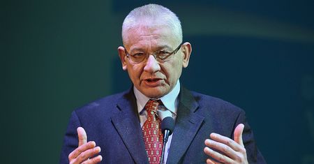 Afera wokół Misiewicza. Dorn: rozpoczął się etap zatapiania Macierewicza, zostanie ministrem bez teki