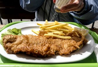 UOKiK skontrolował dworcowe bary i restauracje. Nie jest dobrze