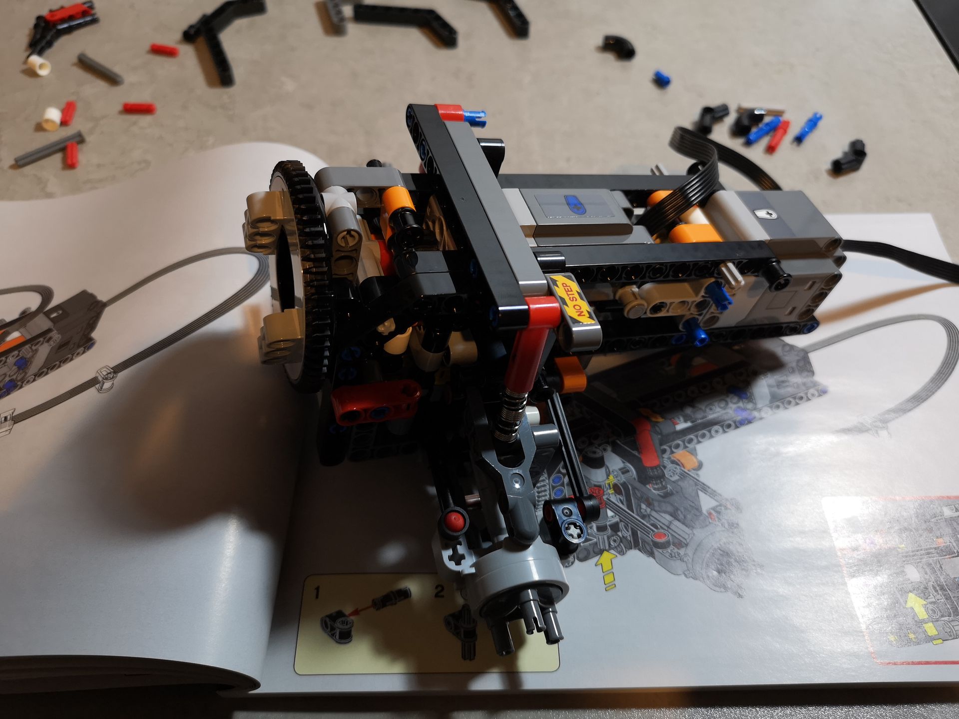 Recenzja LEGO Technic 42099: samochód terenowy sterowany smartfonem 20