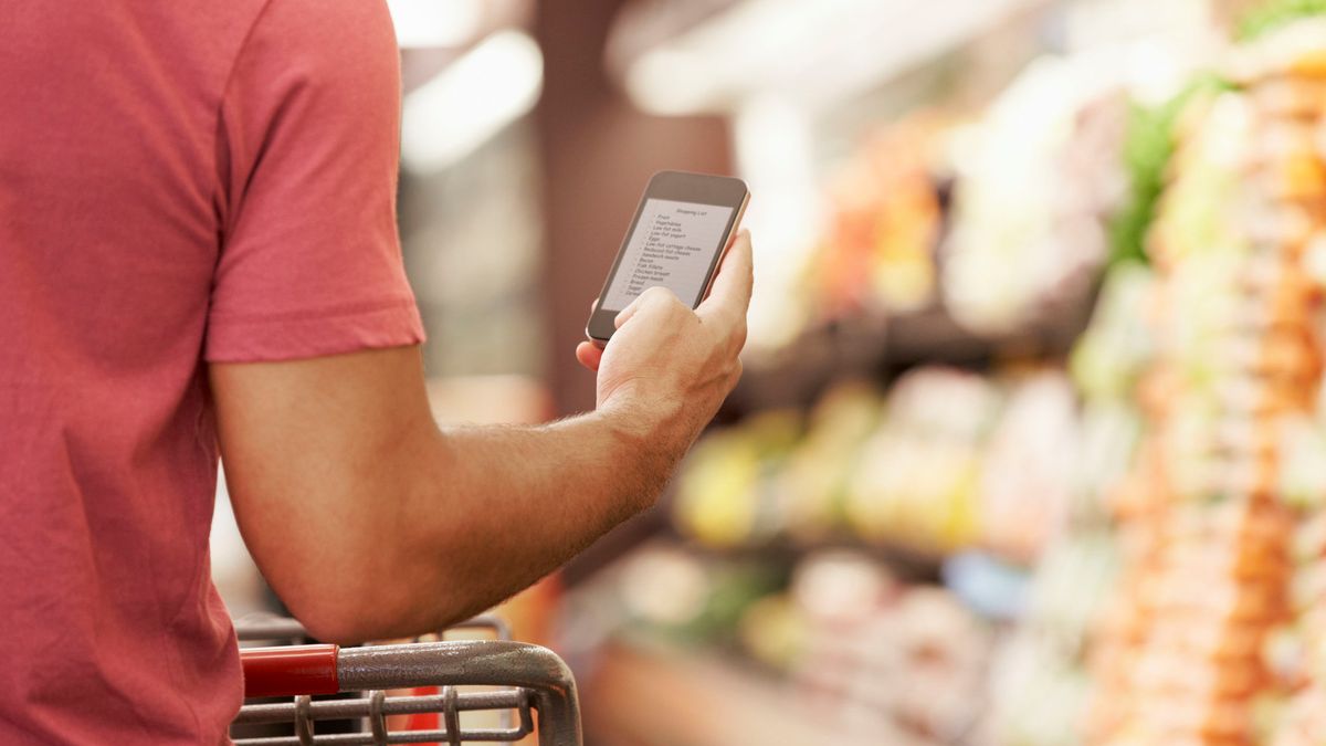 Skanuj i Kupuj w sklepach Piotr i Paweł. Zakupy zeskanujesz smartfonem 1