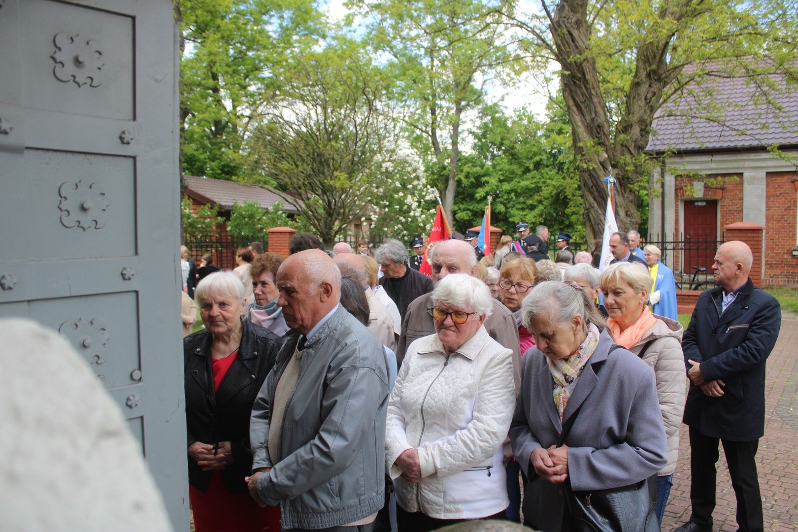 Pielgrzymka do grobu Wandy Malczewskiej w Parznie
