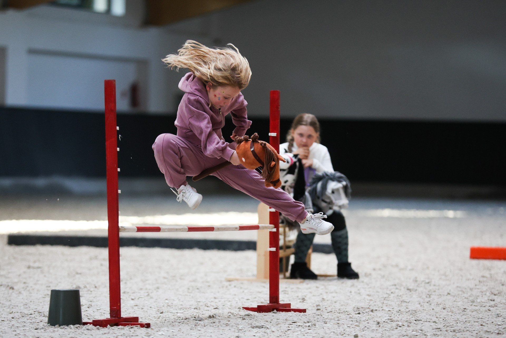 Zawody Hobby Horse na Uniwersytecie Rolniczym