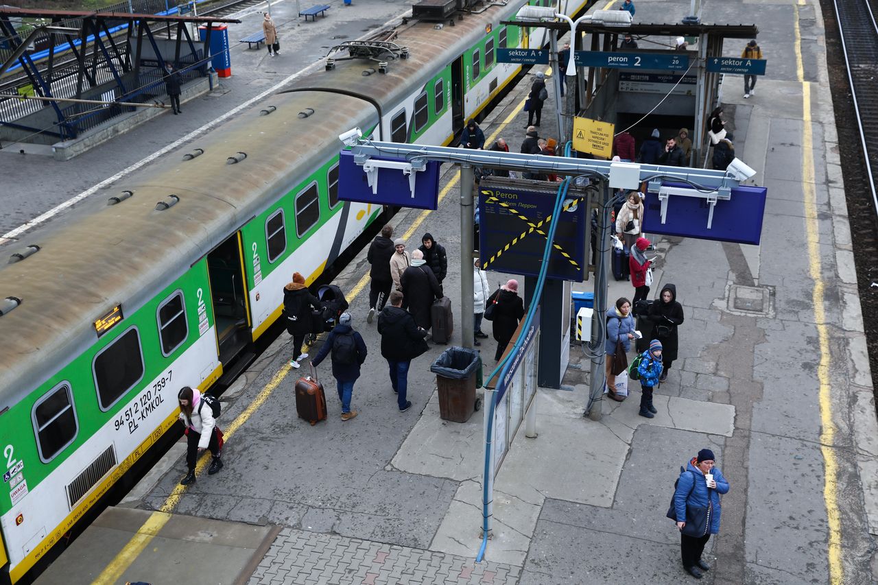 "To jest groza". Pociąg w Warszawie skierowany na niewłaściwy tor