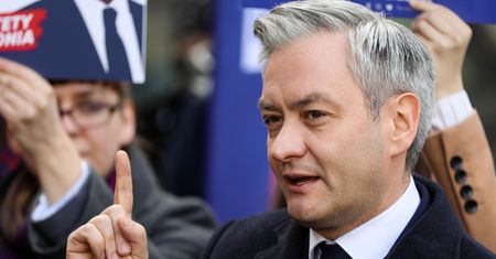 Ordo Iuris pozywa Biedronia i Senyszyn. Politycy komentują