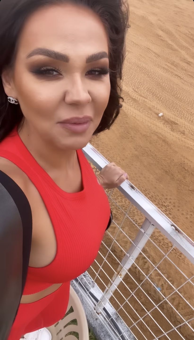 Sylwia Bomba pokazuje, jak WYWRACA SIĘ jeżdżąc po DUBAJSKICH WYDMACH. Ociepla wizerunek?