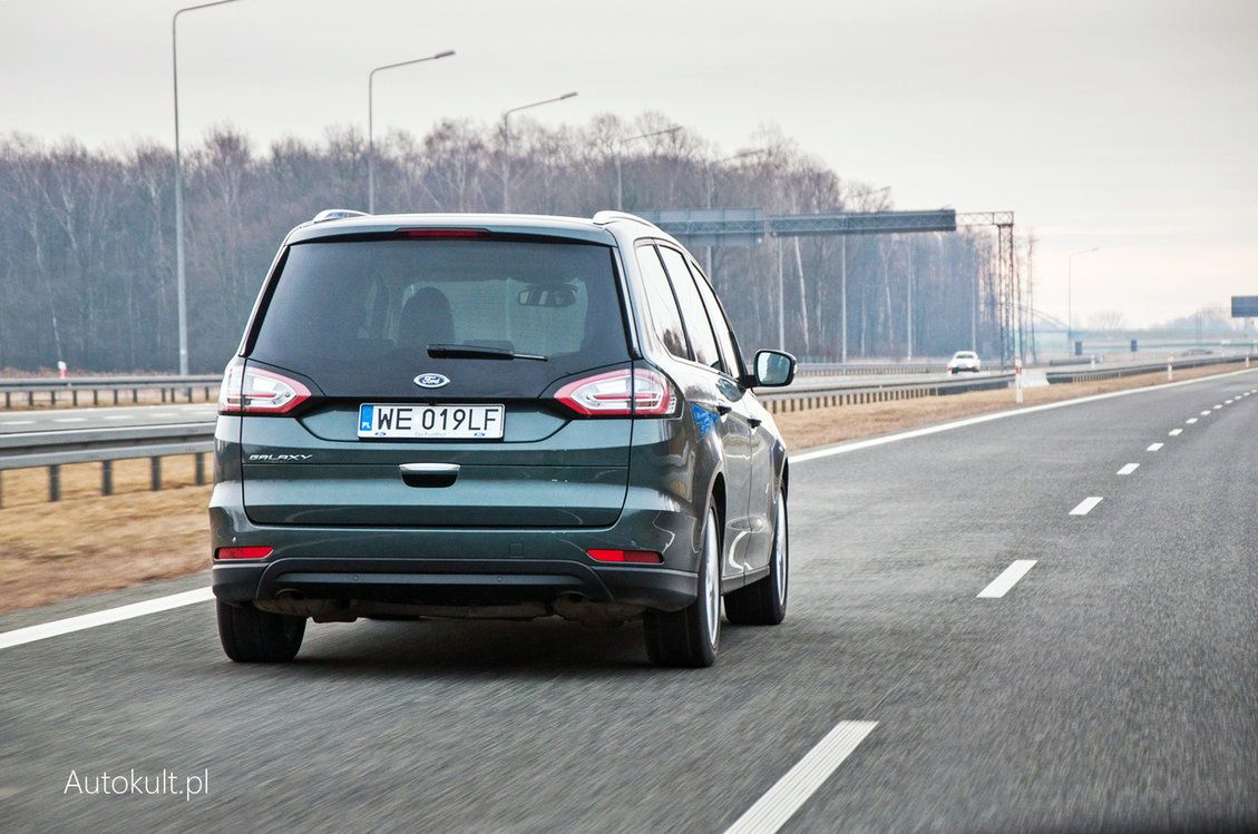 Autostrada jest droższym rozwiązaniem - pod każdym względem - od drogi krajowej. Chyba, że jedziecie po niej powoli.