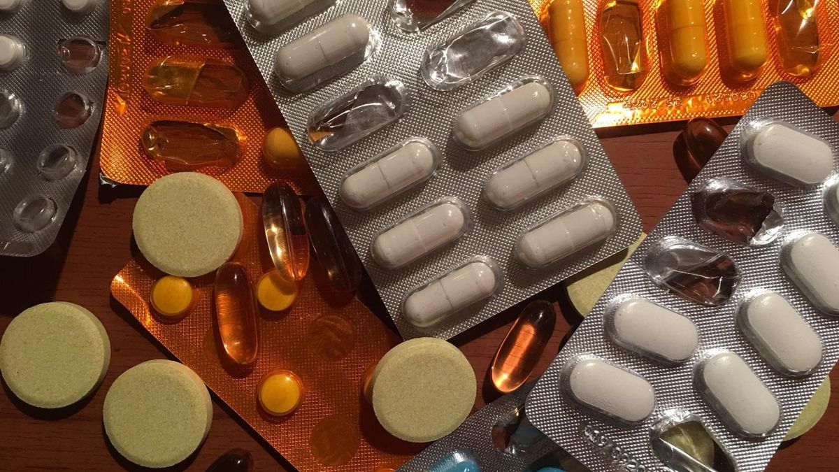 Nadmiar suplementów może prowadzić do poważnych konsekwencji zdrowotnych