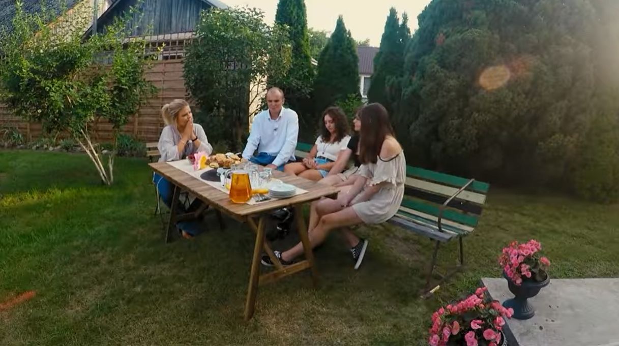 W "Rolniku" czas na wizyty kandydatów na gospodarstwach. Jak oceniają odcinek internauci? 