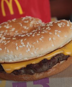 Zmarł po zjedzeniu burgera z McDonald's. Groźna epidemia w USA