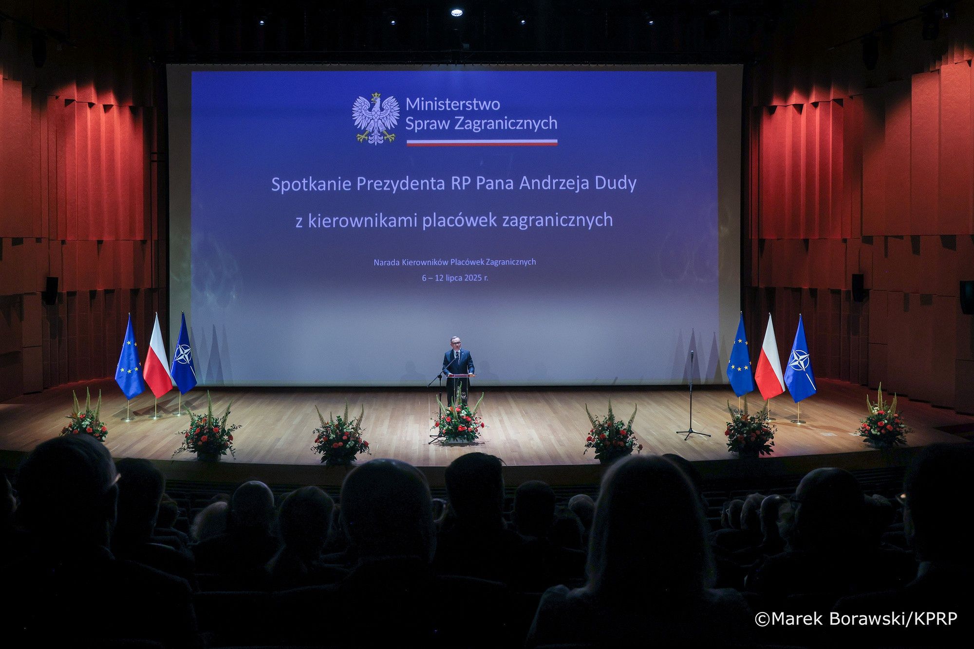 Prezydent Andrzej Duda podczas wystąpienia przed dyplomatami