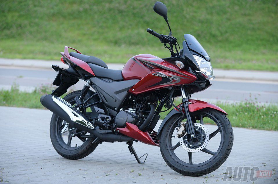 Motocykle o poj. 125 ccm sprzedają się jak świeże bułeczki