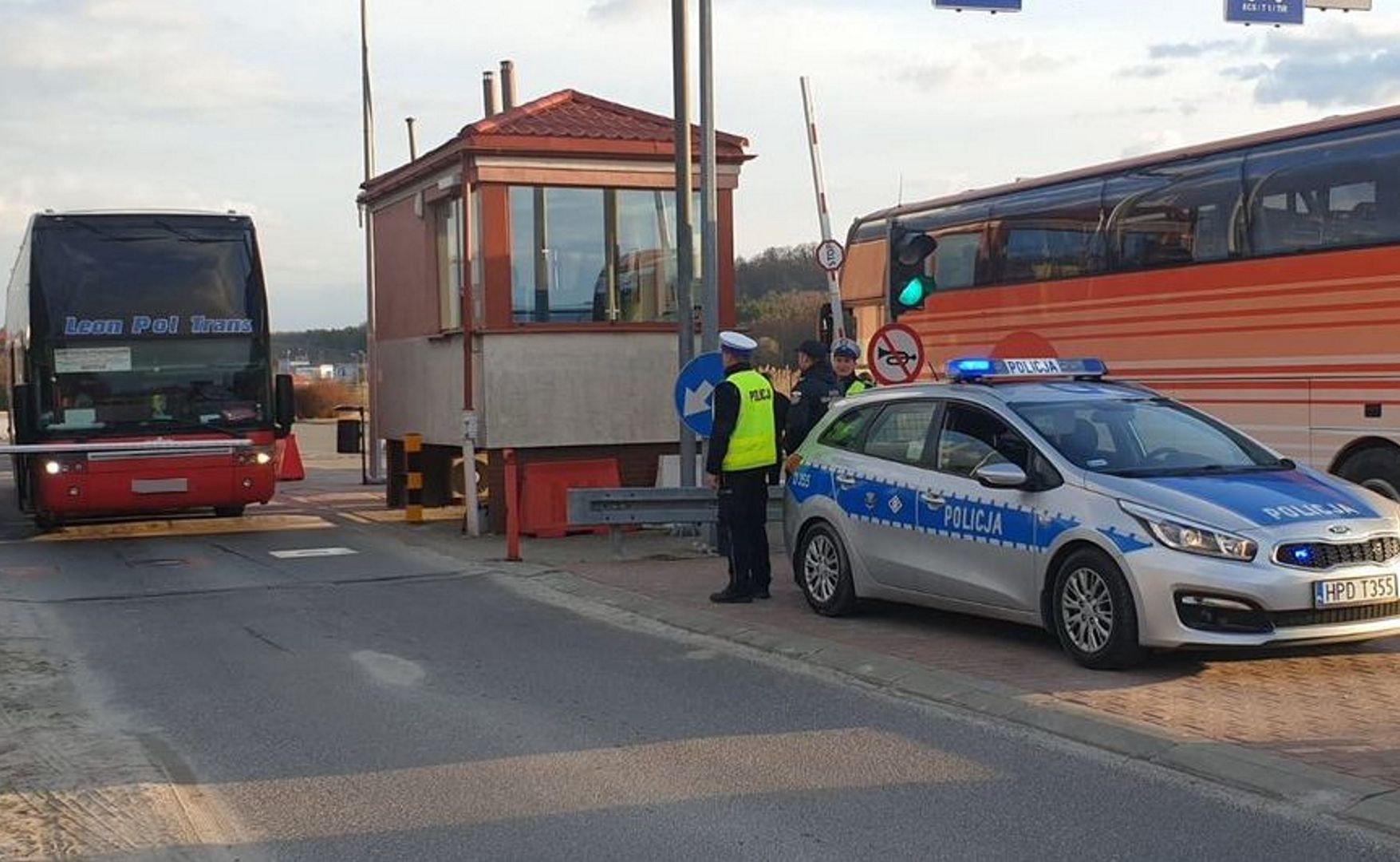 Rodzina uciekała przed wojną. Dramat 10-latka na granicy