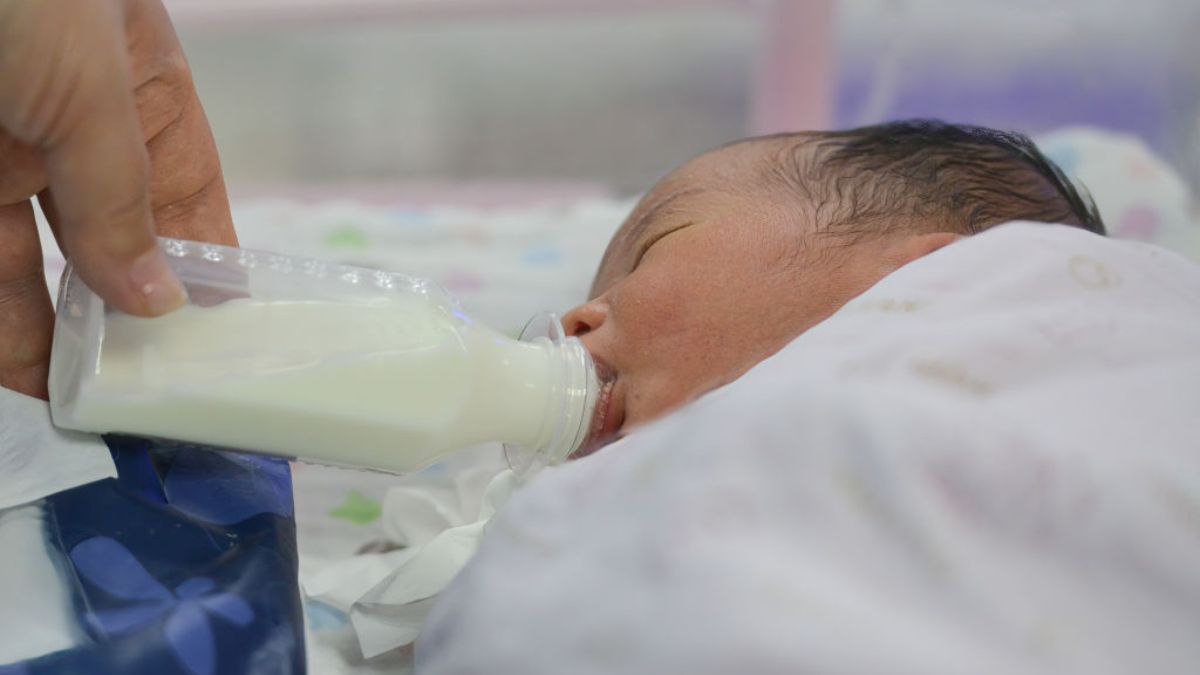 Z niemal 31-letniego zarodka urodziło się dziecko