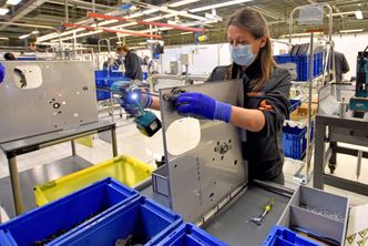 Niemiecka gospodarka straciła setki miliardów euro. Nowy raport