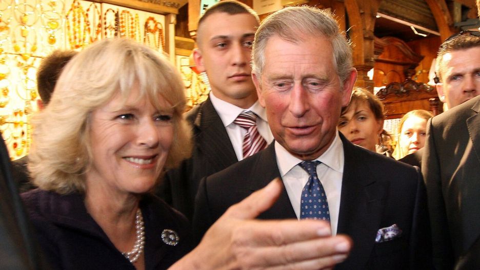 Śmierć Elżbiety II. Kim są następcy Karola III i królowa małżonka Camilla Parker-Bowles?. Na fot. para podczas wizyty w Krakowie