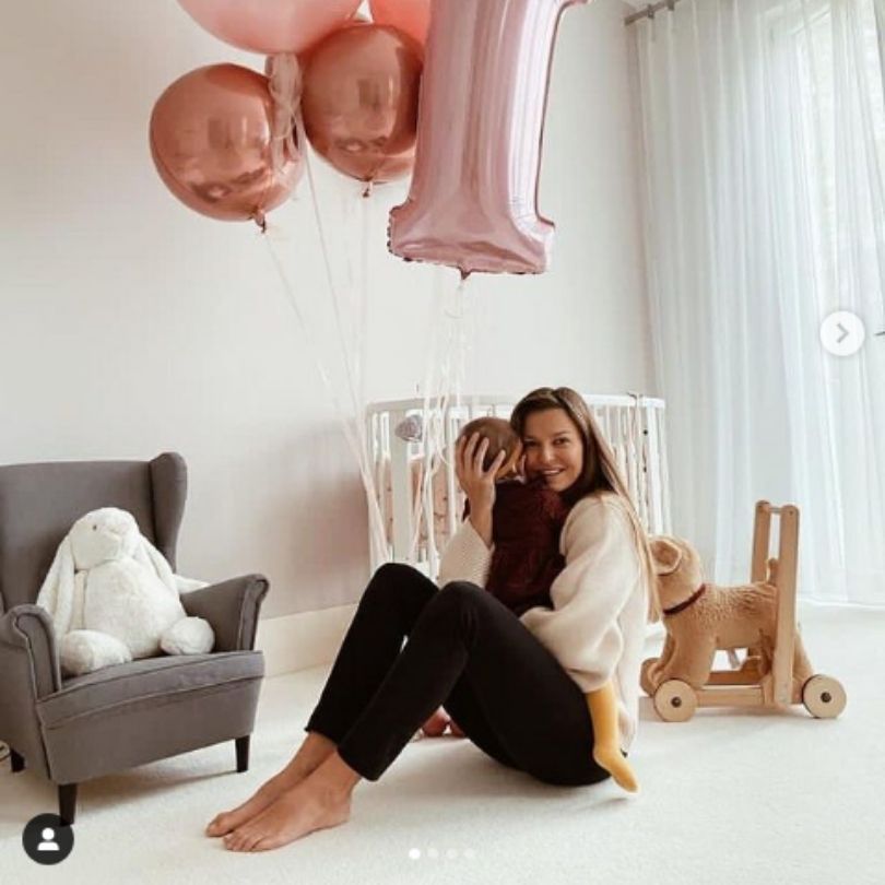 Anna Lewandowska konsekwentnie unika pokazywania twarzy córek