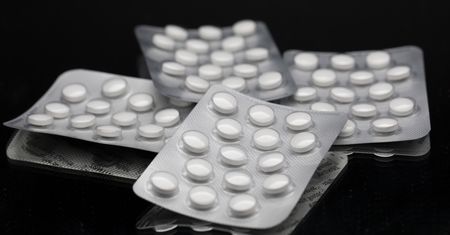 Koronawirus. Wysłali lek. Dwa miliony dawek hydroksychlorochiny